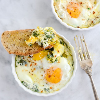 Baked Egg Ricotta Thyme Cups