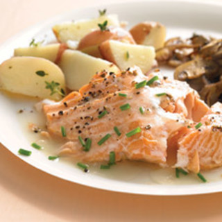 Baked Salmon with White Wine and Cream Sauce