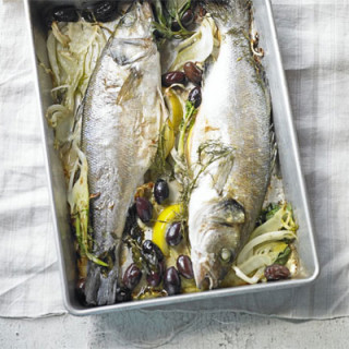 Baked sea bass with fennel