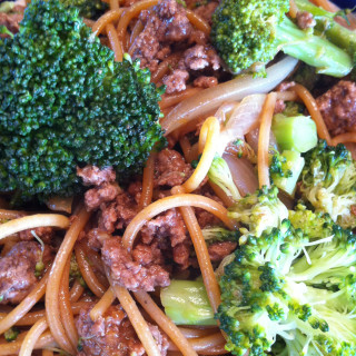 Beef with Broccoli & Lo Mein