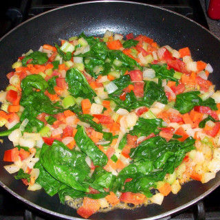 Black-Eyed Peas with Spinach