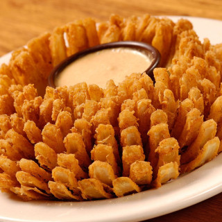 Mob — Best Blooming Onion Recipe — How To Make A Blooming Onion