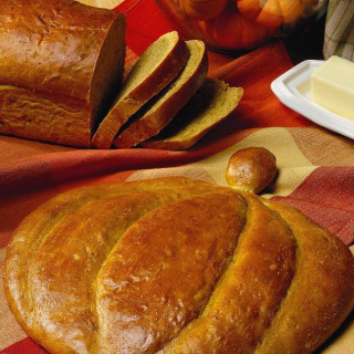 Bread Machine Pumpkin Nut Bread