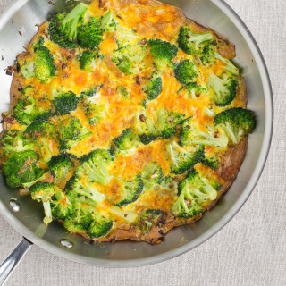 Broccoli &amp; Cheddar Frittata