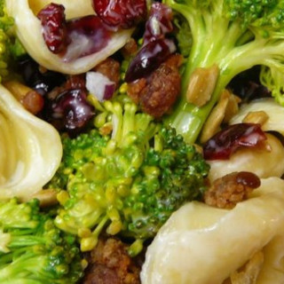 Broccoli and Tortellini Salad Recipe