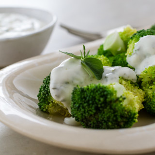 Broccoli Salad with Yoghurt Dressing