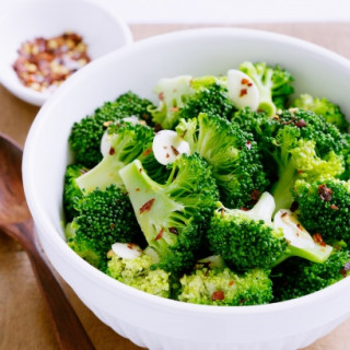Broccoli with garlic and chilli