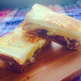 Brownies French Onion Toasties