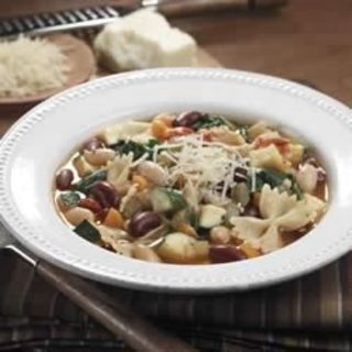 BUSH&#39;S® Red, White and Bean Minestrone