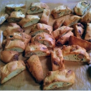 Cantuccini, delicious Italian almond biscuits.