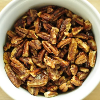 Caramelized Cinnamon Pecans