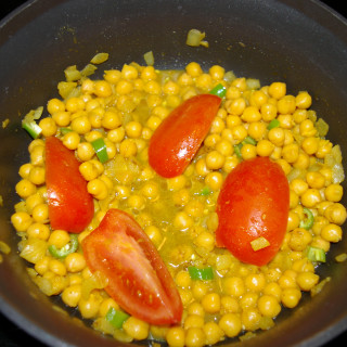 Chana Masala (Garbanzo Bean Curry)