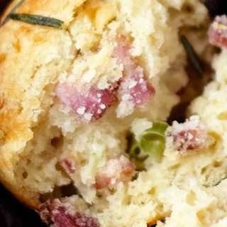 Cheese, bacon and spring onion muffins