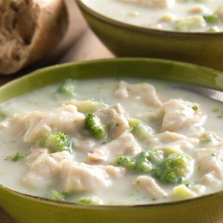 Cheesy Broccoli-Potato Soup