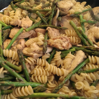 Chicken & Asparagus with Pasta in Lemon Pepper Sauce