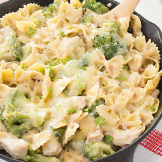 Chicken, Broccoli, and Pasta Skillet Casserole