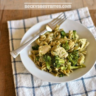 Chicken Broccoli Pesto Pasta Toss
