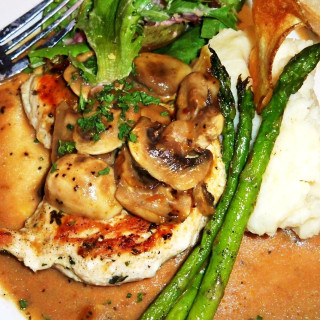 Chicken Marsala with Mushrooms
