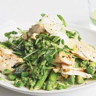 Chicken, peas and asparagus salad with basil pesto