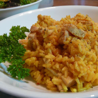 Chicken & Saffron Yellow Rice 
