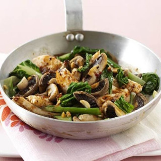 Chicken with Mushrooms and Black Bean Sauce