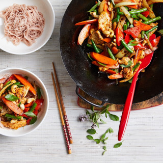 Chilli basil chicken stir fry