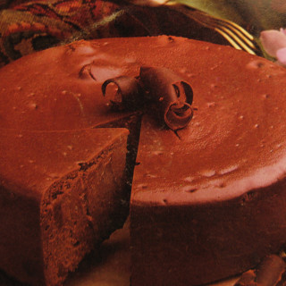 Chocolate-Amaretto Cheesecake