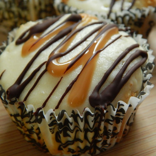 Chocolate caramel cheesecake muffins