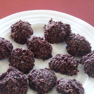 Chocolate Coconut Macaroons - Raw Food Diet
