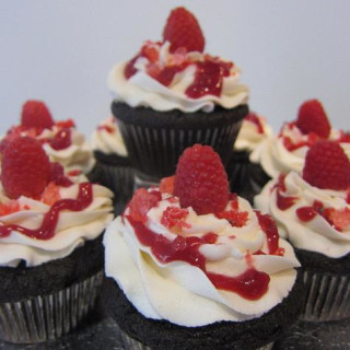 Chocolate Cupcakes with Raspberry Frosting
