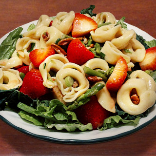 Quick & Easy Tortellini Salad