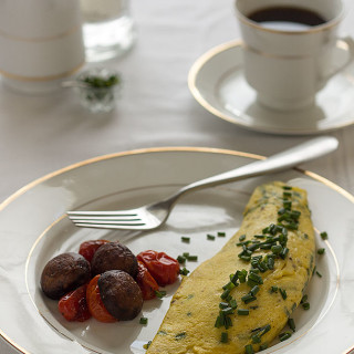 Classic French Omelette with Chives and Smoked Gouda (Paleo, Primal, Grain 