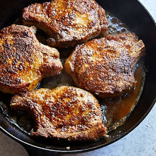 Classic Southern Fried Pork Chops