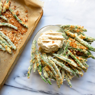 Coconut Crusted Green Beans with Garlic Cashew Dip