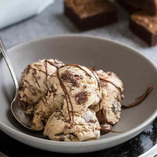 Coffee Nutella Ice Cream with Nutella Brownie Bits (No Churn)