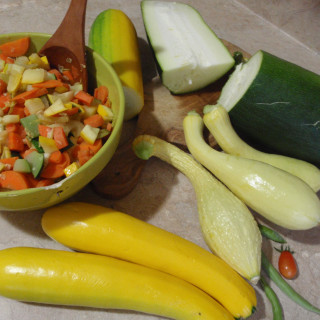 Colorful Garbanzo-Vegetable Salad
