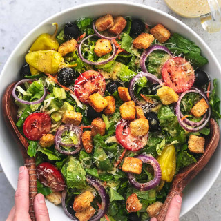 Copycat Olive Garden Salad and Dressing Recipe