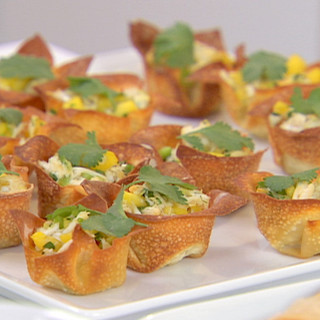 Crab Salad in Crisp Wonton Cups