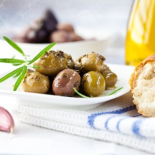 Spanish Cracked Marinated Olives