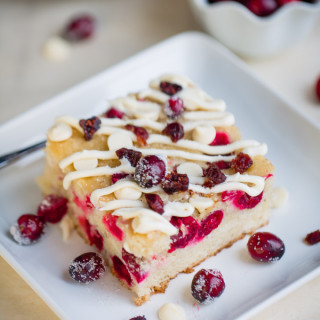 Cranberry Bliss Sheet Cake
