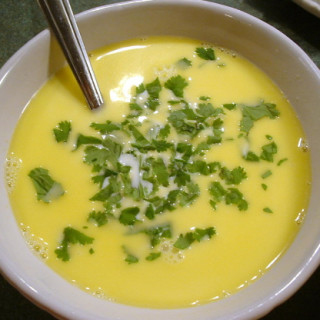 Cream of Garlic Soup With Cilantro