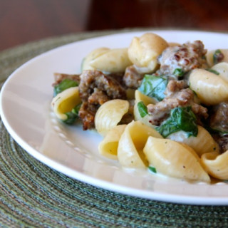 Creamy Roasted Garlic Pasta with Spinach and Sausage