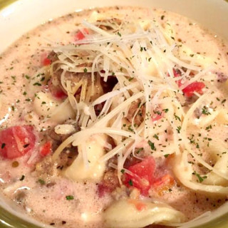 Creamy Tomato Tortellini Soup Crockpot recipe
