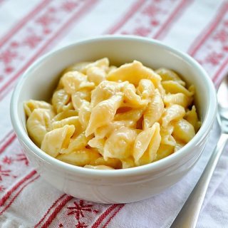 Creamy No-Roux Stove Top Macaroni and Cheese