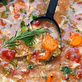 Crockpot Italian Chicken, Quinoa, and Vegetable Soup