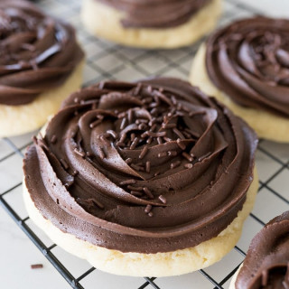Crumbl Chocolate Cupcake Cookies