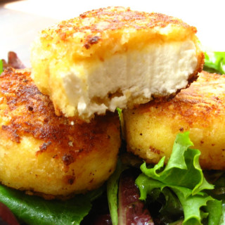Crusted Goat Cheese Medallions