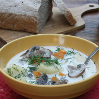 Delicious and Easy Mushroom Soup