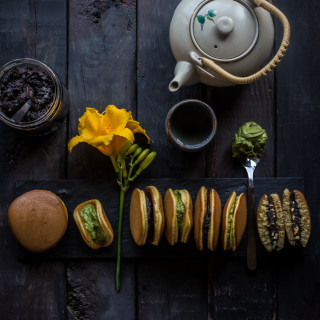 Dorayaki with anko and matcha cream cheese fillings (about 20 pancakes)