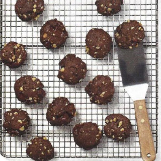 Double Chocoloate Chunk Walnut Cookies